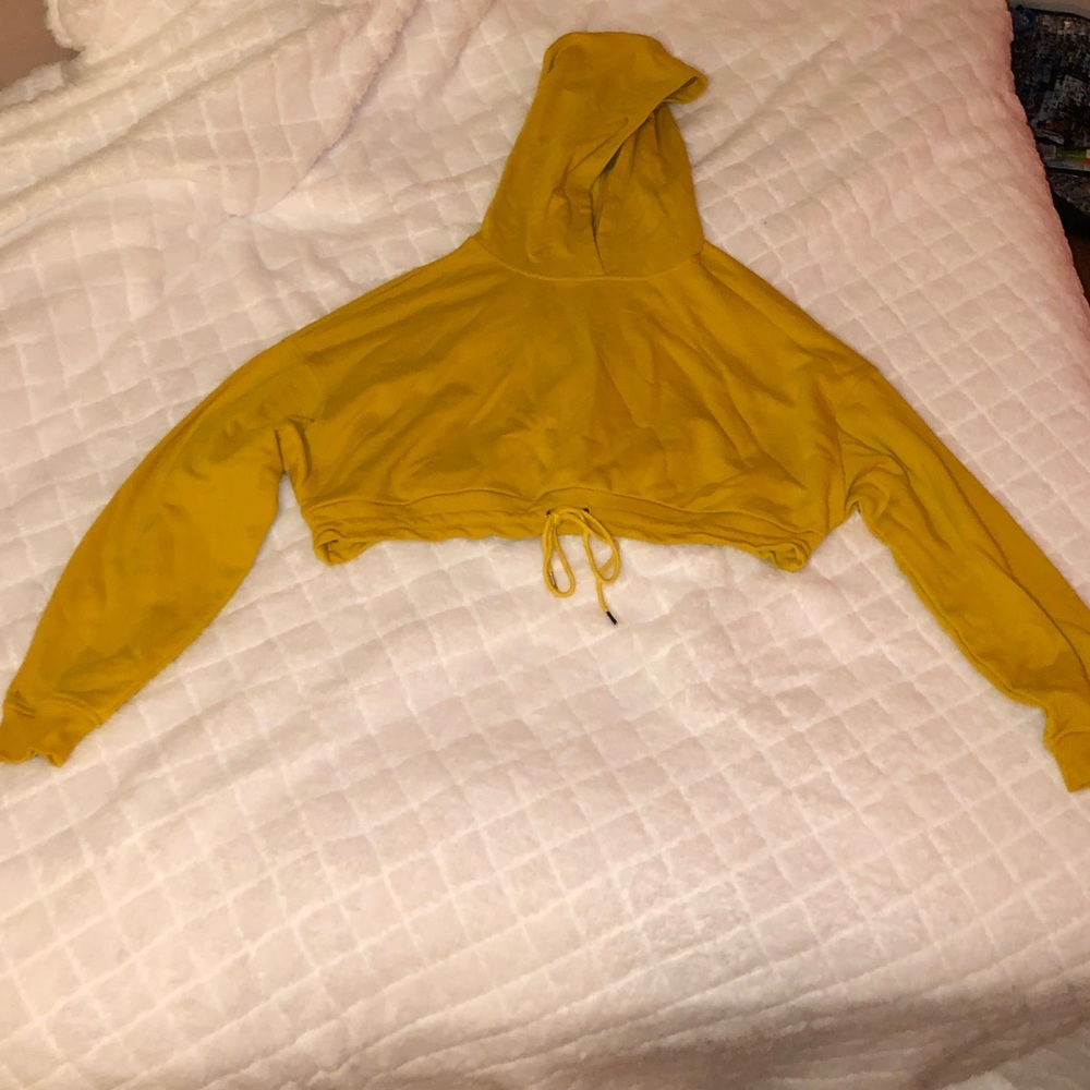 Yellow Cropped Long Sleeve Hoodie ❄️🎁